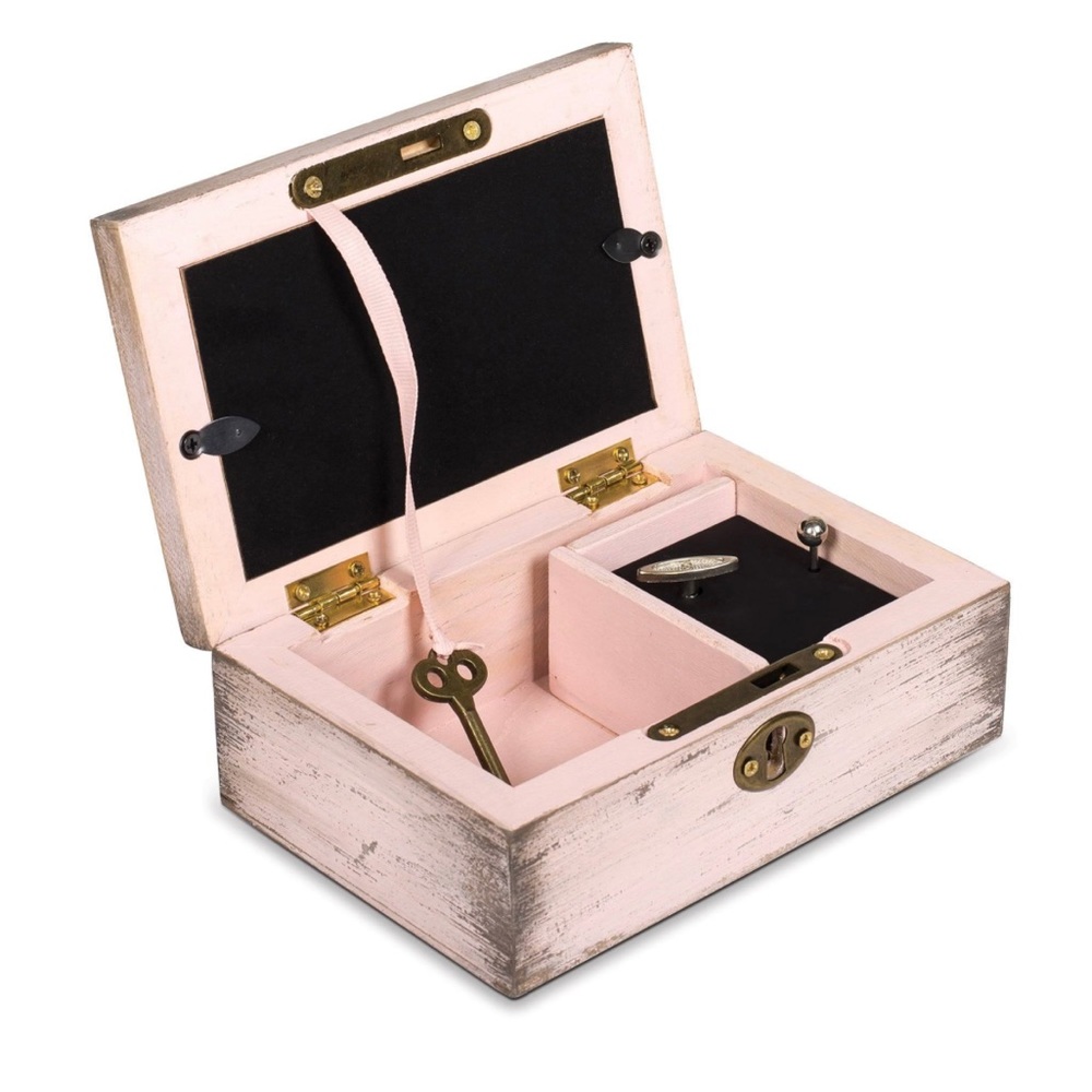Cottage garden granddaughter lock box/music box